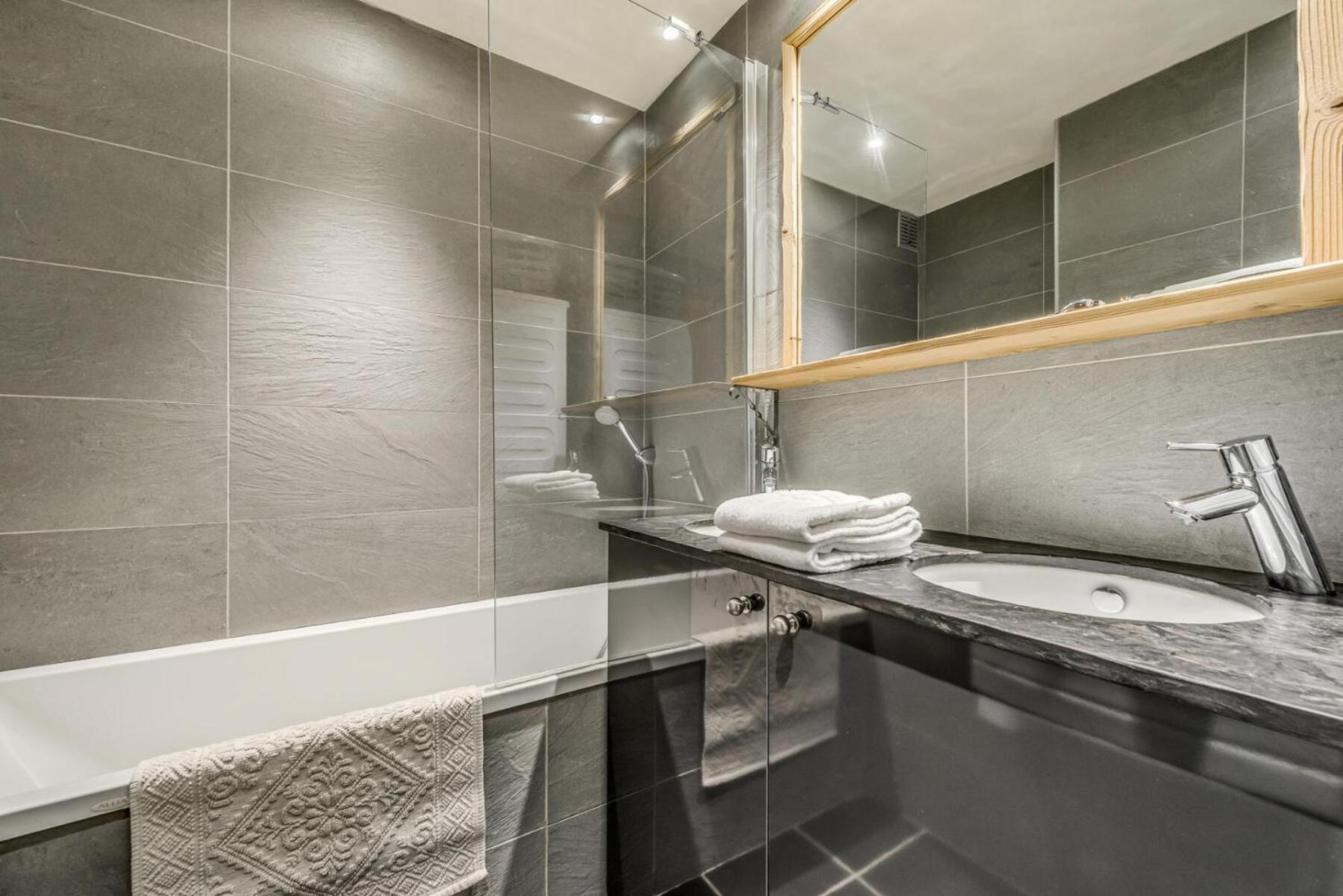 Residence Hauts Lieux - 4 Pieces 8 Personnes Premium, Appartement Renove Mae-3411 Tignes Luaran gambar